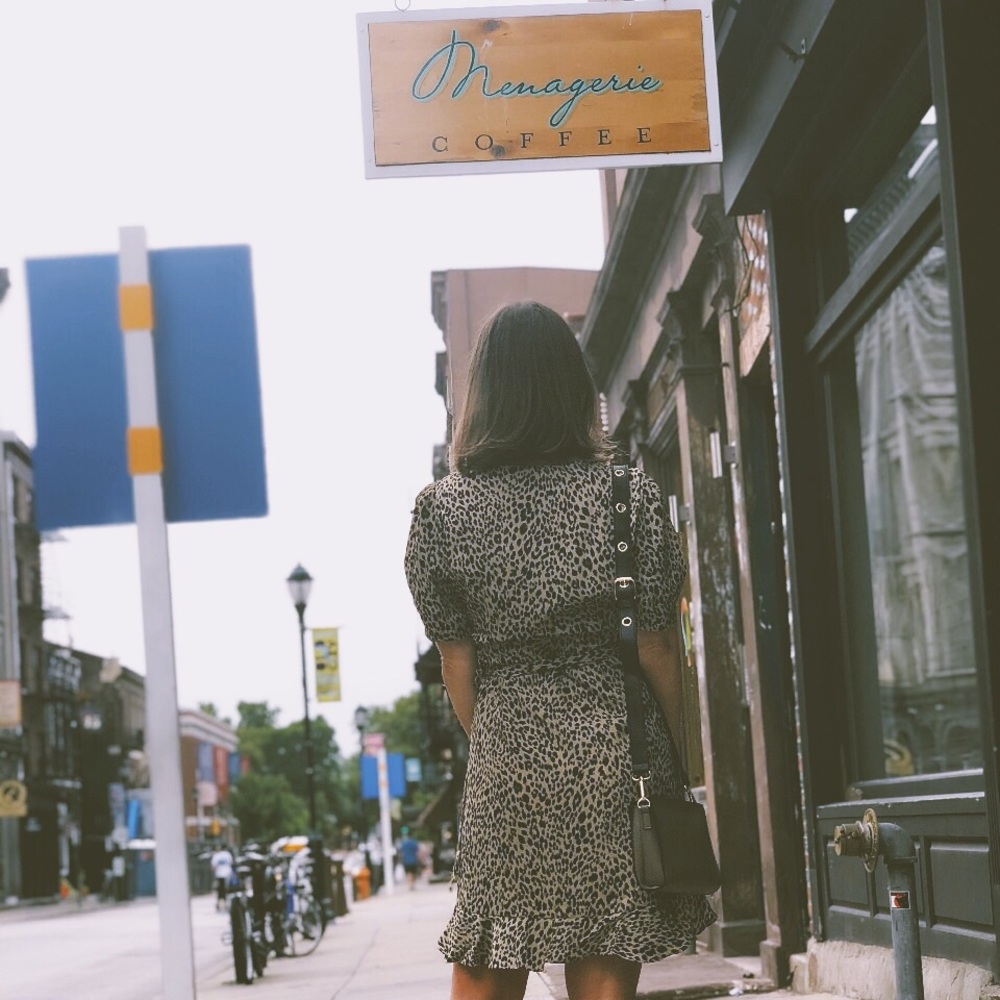 Last 1✨Tali Leopard Print Puff Shoulder Wrap Dress - Picture 7 of 8